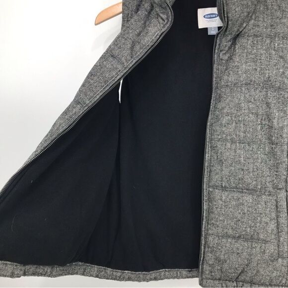 Old Navy Gray Marled Tweed Fleece Lined Zip Up Puffer Vest - Picture 4 of 16